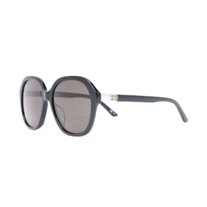 Square tinted sunglasses